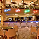 アパートホテル Garden 4*
