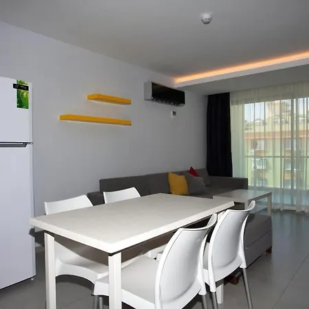 绿色花园套房酒店 4*