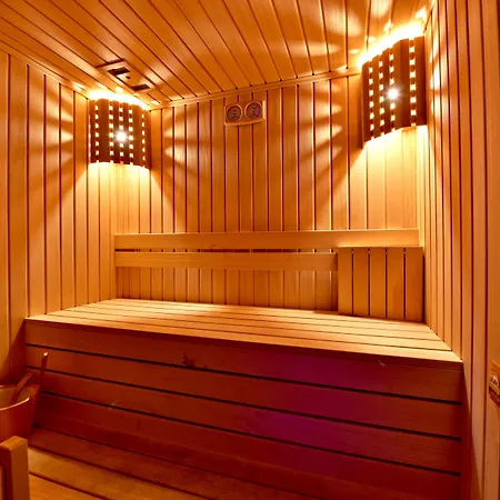 绿色花园套房酒店