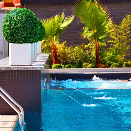 公寓式酒店 绿色花园套房酒店