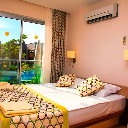 绿色花园套房酒店