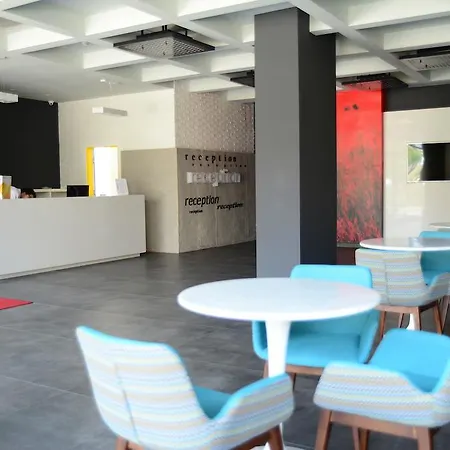 绿色花园套房酒店 公寓式酒店