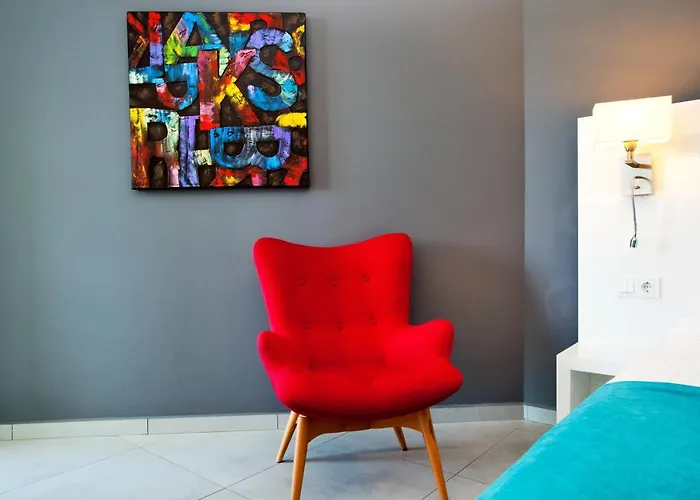 绿色花园套房酒店 4* 阿拉尼亚