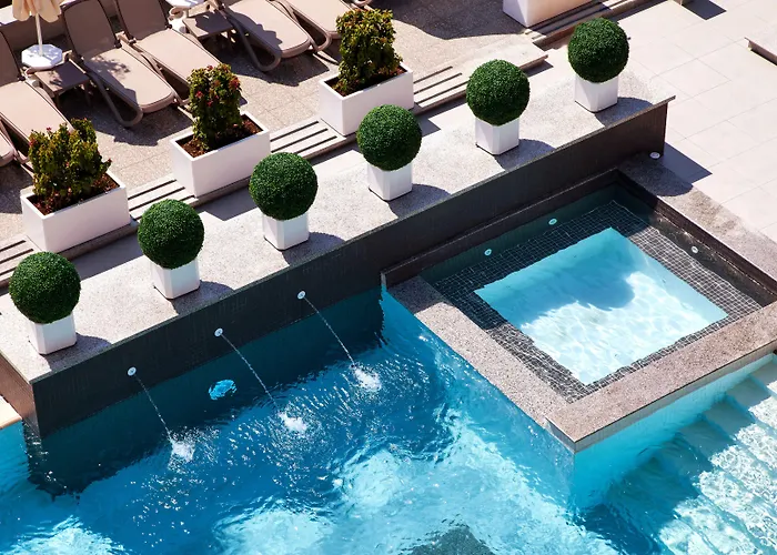 绿色花园套房酒店 公寓式酒店 阿拉尼亚