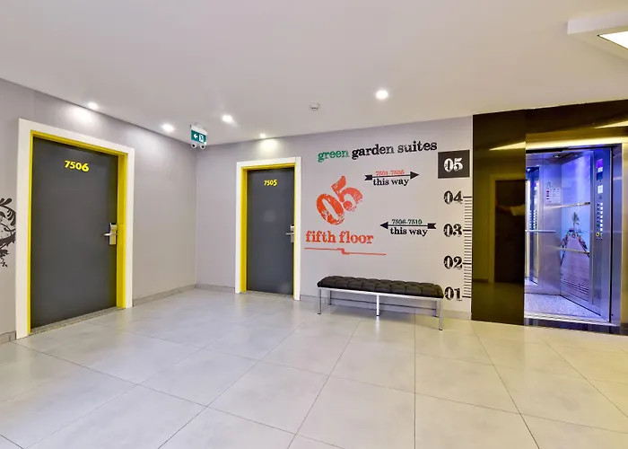 绿色花园套房酒店 公寓式酒店 4*