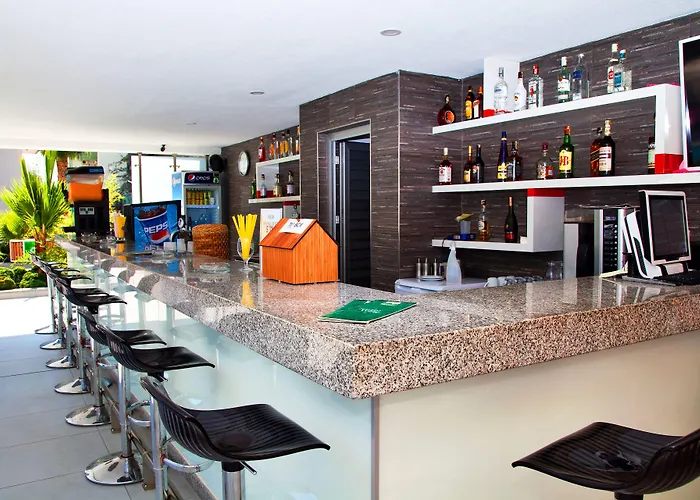 绿色花园套房酒店 4*