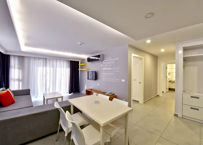 绿色花园套房酒店 公寓式酒店 4*