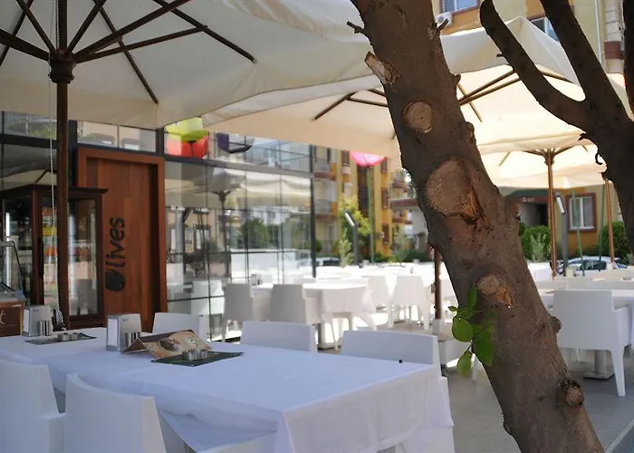 绿色花园套房酒店