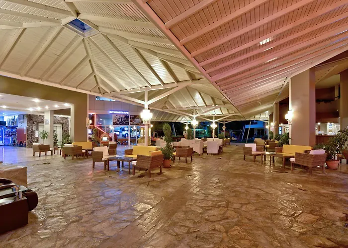 绿色花园套房酒店 4*