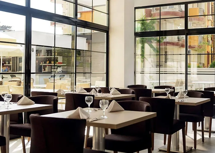 绿色花园套房酒店