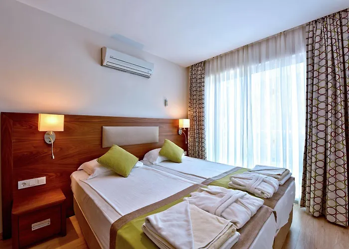 绿色花园套房酒店